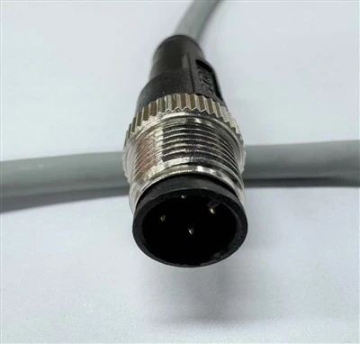 M 12 4 PIN kabel A kód